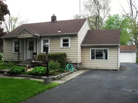 814 N Broad St, Griffith, IN 46319 photo 2