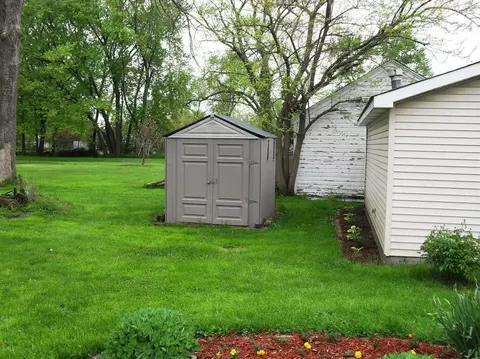 814 N Broad St, Griffith, IN 46319 photo 12