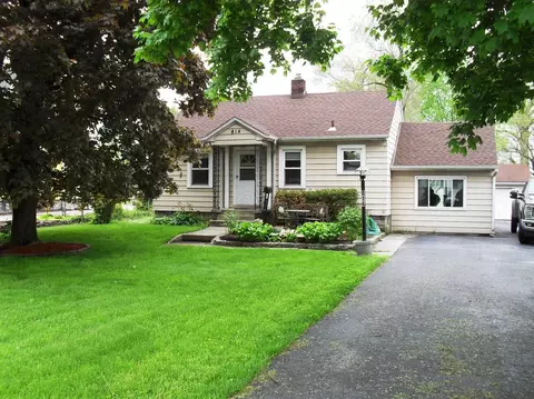 814 N Broad St, Griffith, IN 46319 photo 1