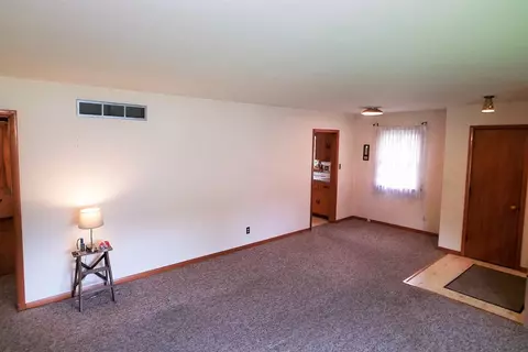 8124 Jackson Ave, Munster, IN 46321 photo 4