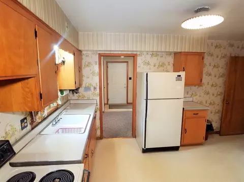 8124 Jackson Ave, Munster, IN 46321 photo 6