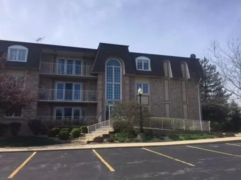 903 Swan Dr #1-D, Dyer, IN 46311 photo 1