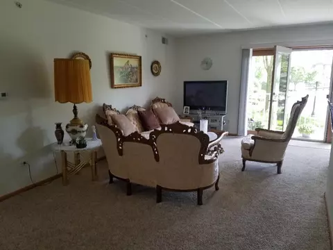 903 Swan Dr #1-D, Dyer, IN 46311 photo 7