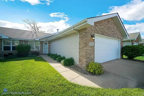 7032 Tompkins Ct, Schererville, IN 46375 photo 1
