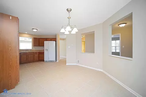 7032 Tompkins Ct, Schererville, IN 46375 photo 5