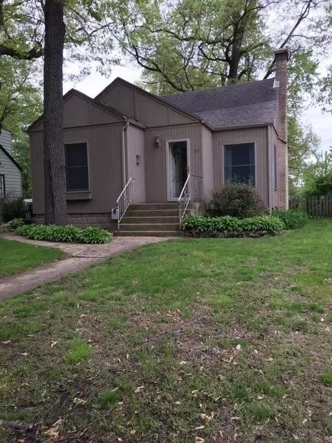 201 E Avenue C, Griffith, IN 46319 photo 1