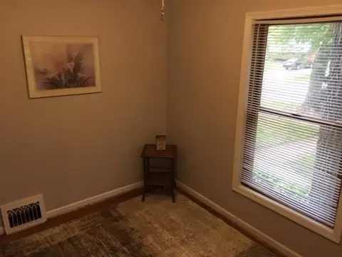 201 E Avenue C, Griffith, IN 46319 photo 6