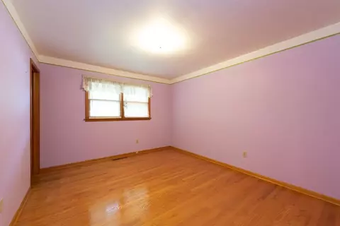 8731 Monroe Ave, Munster, IN 46321 photo 6