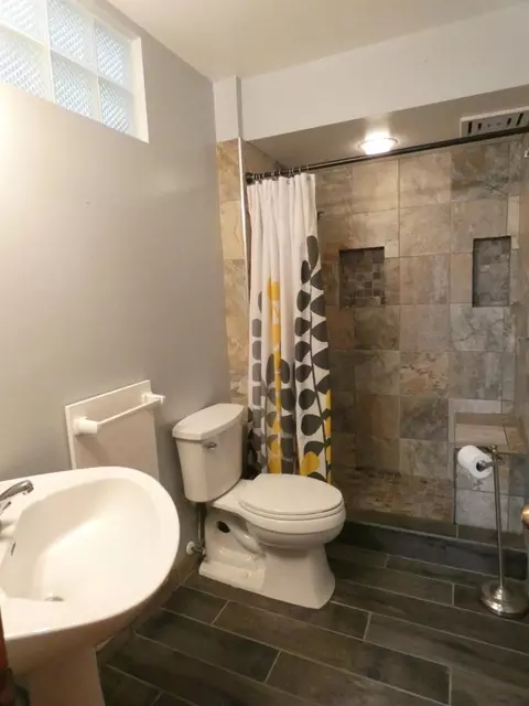 7600 Oak Ave, Gary, IN 46403 photo 10