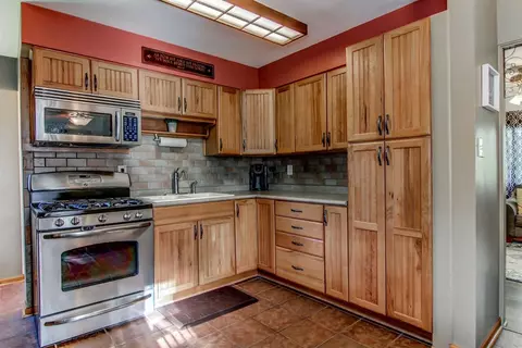 111 Schmidt Dr, Dyer, IN 46311 photo 8