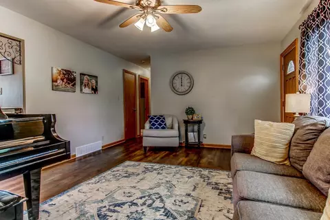 111 Schmidt Dr, Dyer, IN 46311 photo 7