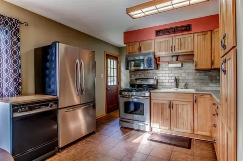111 Schmidt Dr, Dyer, IN 46311 photo 10