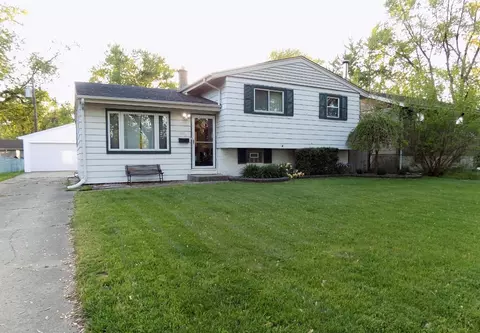 1040 N Dwiggins St, Griffith, IN 46319 photo 1
