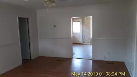 705 E Washington St, Knox, IN 46534 photo 9
