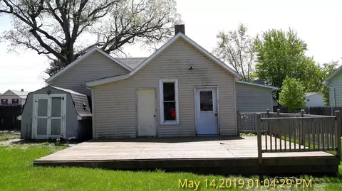705 E Washington St, Knox, IN 46534 photo 4
