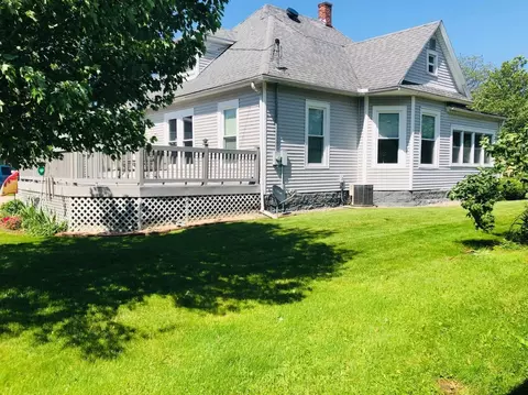 402 N Washington Ave, Fowler, IN 47944 photo 3