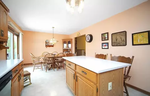 613 N Wren Ln, Griffith, IN 46319 photo 8