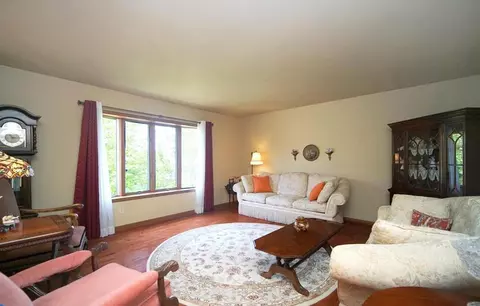 613 N Wren Ln, Griffith, IN 46319 photo 4
