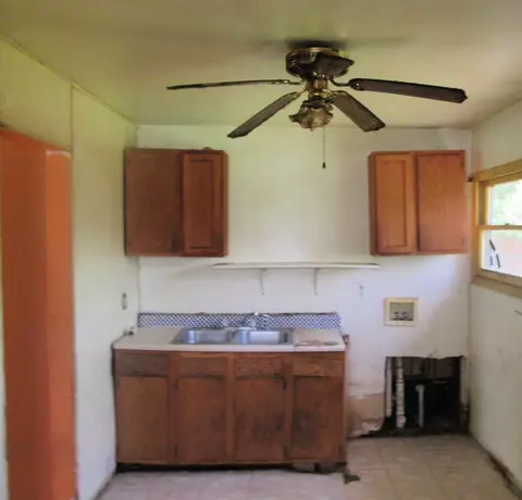 2909 Central Ave, Gary, IN 46407 photo 2