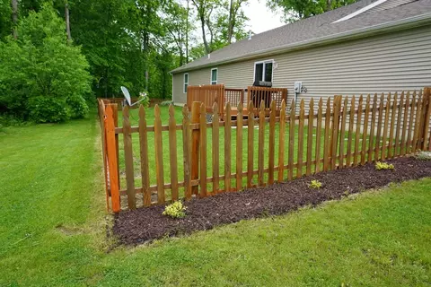 697 Dearborn Rd #A, Valparaiso, IN 46385 photo 4
