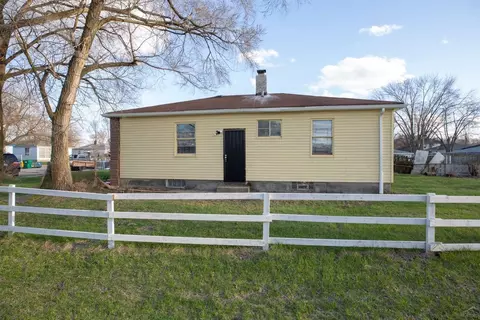 1300 Willard St, Gary, IN 46404 photo 4