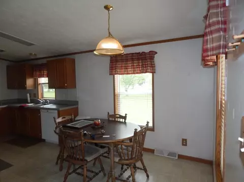 2183 E 450, La Porte, IN 46350 photo 11