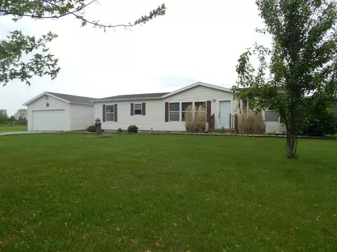2183 E 450, La Porte, IN 46350 photo 2