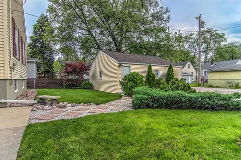 723 N Broad St, Griffith, IN 46319 photo 4