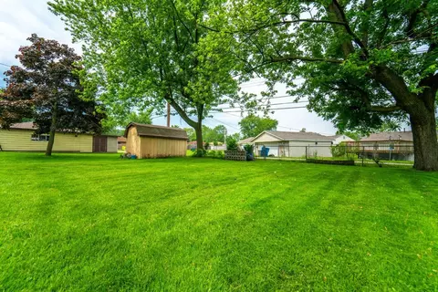 826 N Cline Ave, Griffith, IN 46319 photo 21