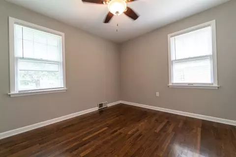 826 N Cline Ave, Griffith, IN 46319 photo 11