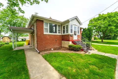 826 N Cline Ave, Griffith, IN 46319 photo 2
