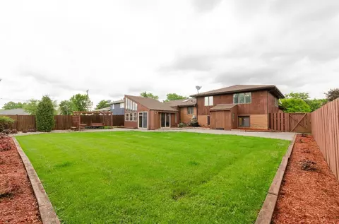 8112 Tapper Ave, Munster, IN 46321 photo 14