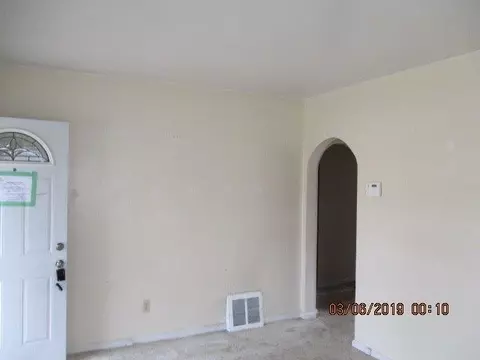6827 E 4th Ave, Gary, IN 46403 photo 5