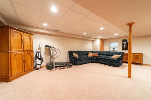 8940 King Pl, Crown Point, IN 46307 photo 29