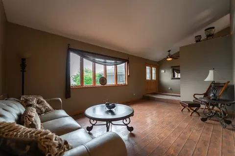8940 King Pl, Crown Point, IN 46307 photo 5
