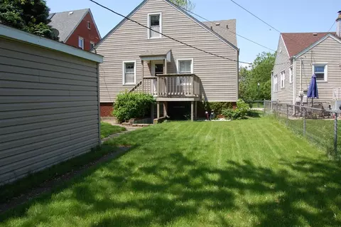 2129 Davis Ave, Whiting, IN 46394 photo 6
