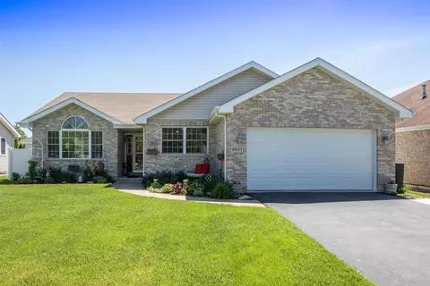 9971 Forest St, Dyer, IN 46311 photo 1