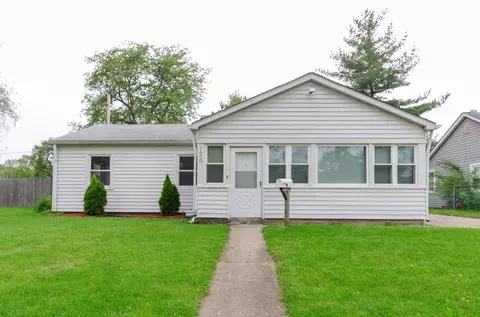 7950 Bertram Ave, Hammond, IN 46324 photo 2