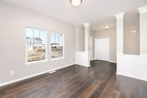 9182 Merrimack Ct, Saint John, IN 46373 photo 6