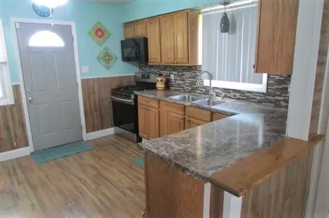 4416 E 6th Ave, Gary, IN 46403 photo 6