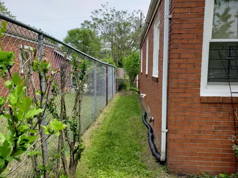229 Roosevelt St, Gary, IN 46404 photo 3