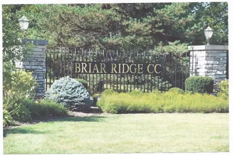 618 Shannon Brg, Dyer, IN 46311 photo 1