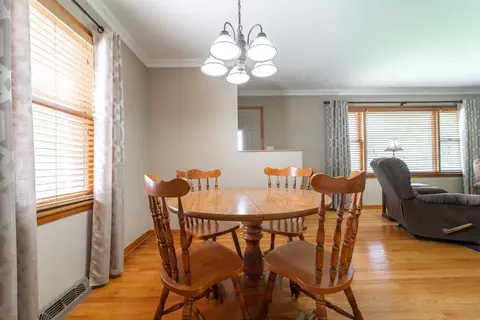 1040 N Jay Ave, Griffith, IN 46319 photo 13
