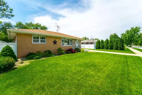 1040 N Jay Ave, Griffith, IN 46319 photo 4