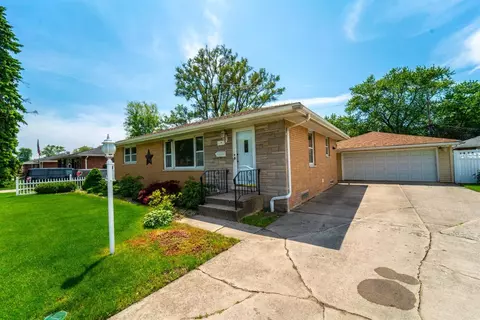 1040 N Jay Ave, Griffith, IN 46319 photo 2