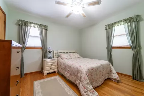 1040 N Jay Ave, Griffith, IN 46319 photo 6
