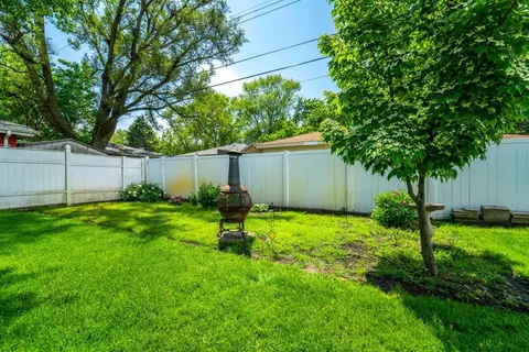 1040 N Jay Ave, Griffith, IN 46319 photo 28