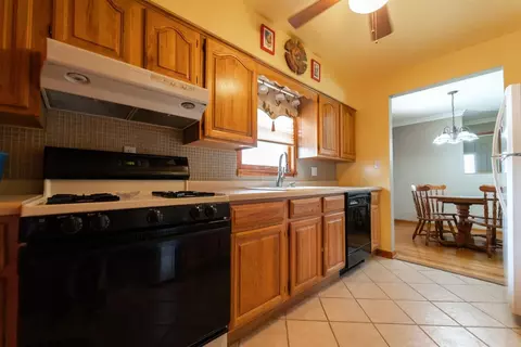 1040 N Jay Ave, Griffith, IN 46319 photo 16