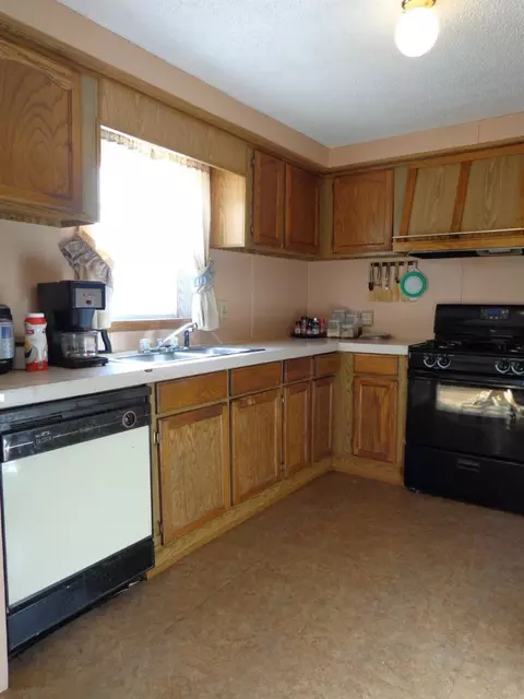 10276 N 570, De Motte, IN 46310 photo 7