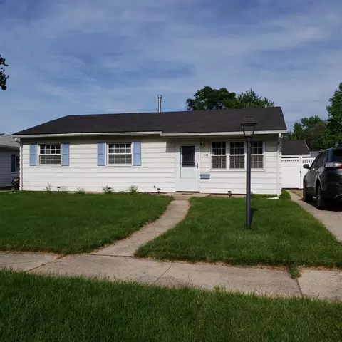 239 N Wright St, Griffith, IN 46319 photo 1